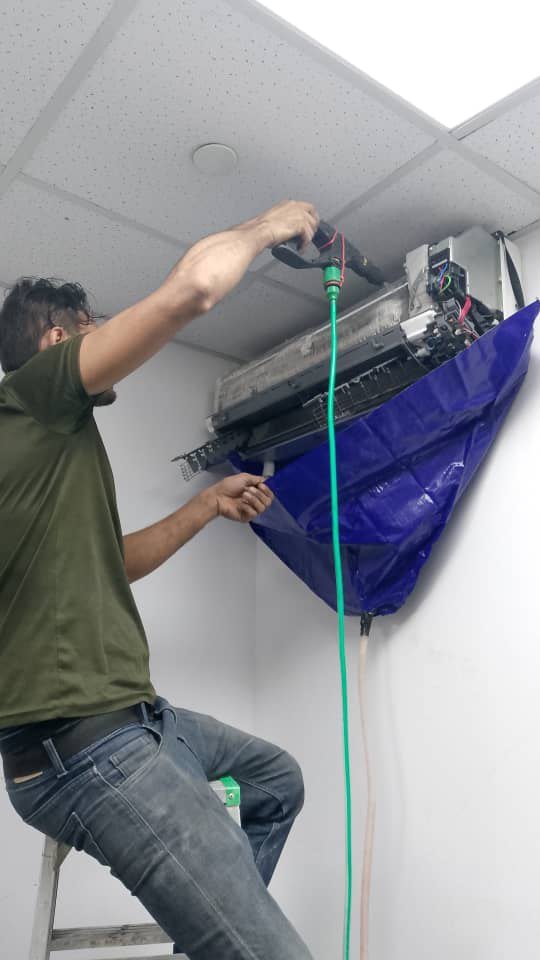 Professional aircond cleaning service in KL